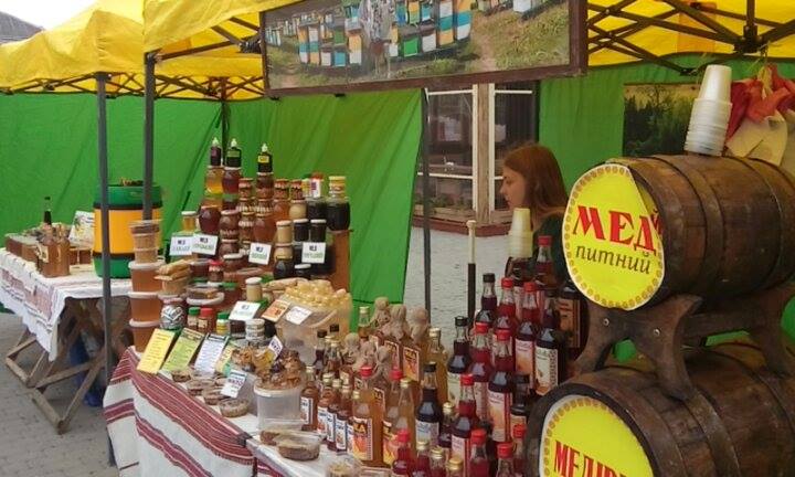 1 101 - В центрі Івано-Франківська відбувся фестиваль «Меди Прикарпаття 2017» - rai.ua
