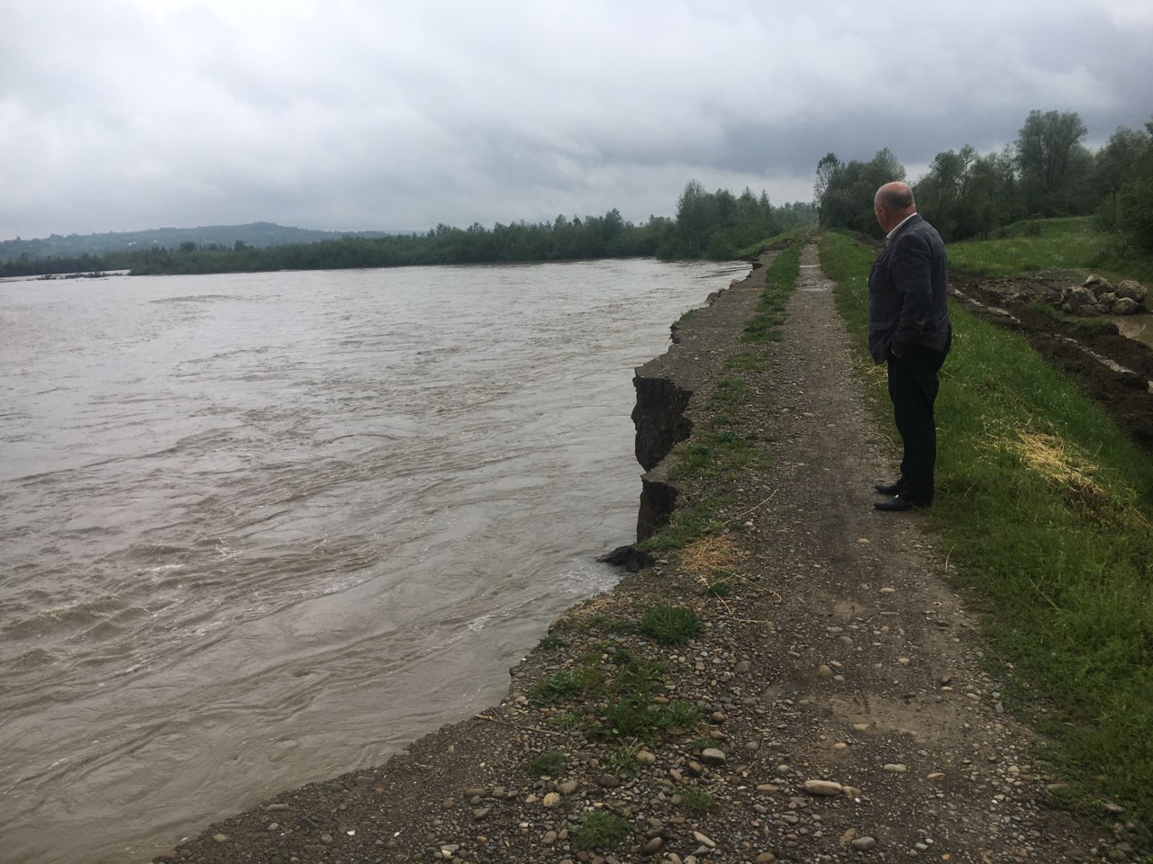 Водозахисна дамба на кордоні Заболотів - Хлібичин - під загрозою ...