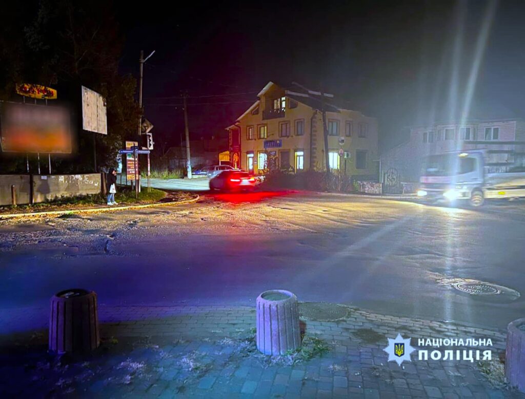 У Косові автомобіль збив велосипедистку