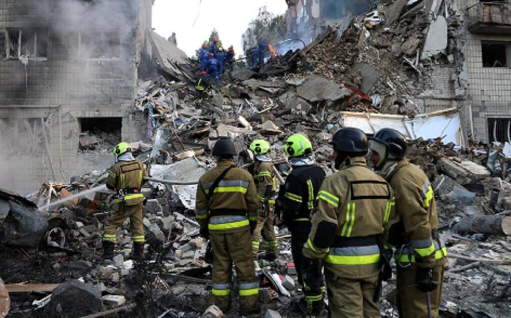 Російський обстріл Києва: 14 загиблих та понад 40 поранених внаслідок нічної атаки