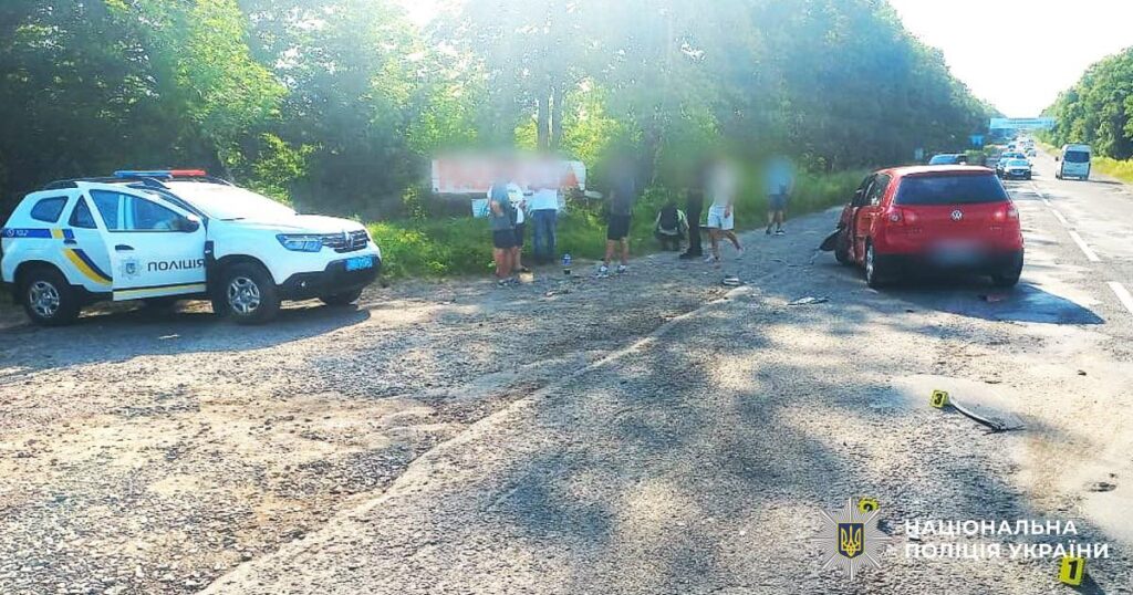 Неповнолітній на мотоциклі вчинив зіткнення з автомобілем: стали відомими подробиці смертельної аварії біля Угринова