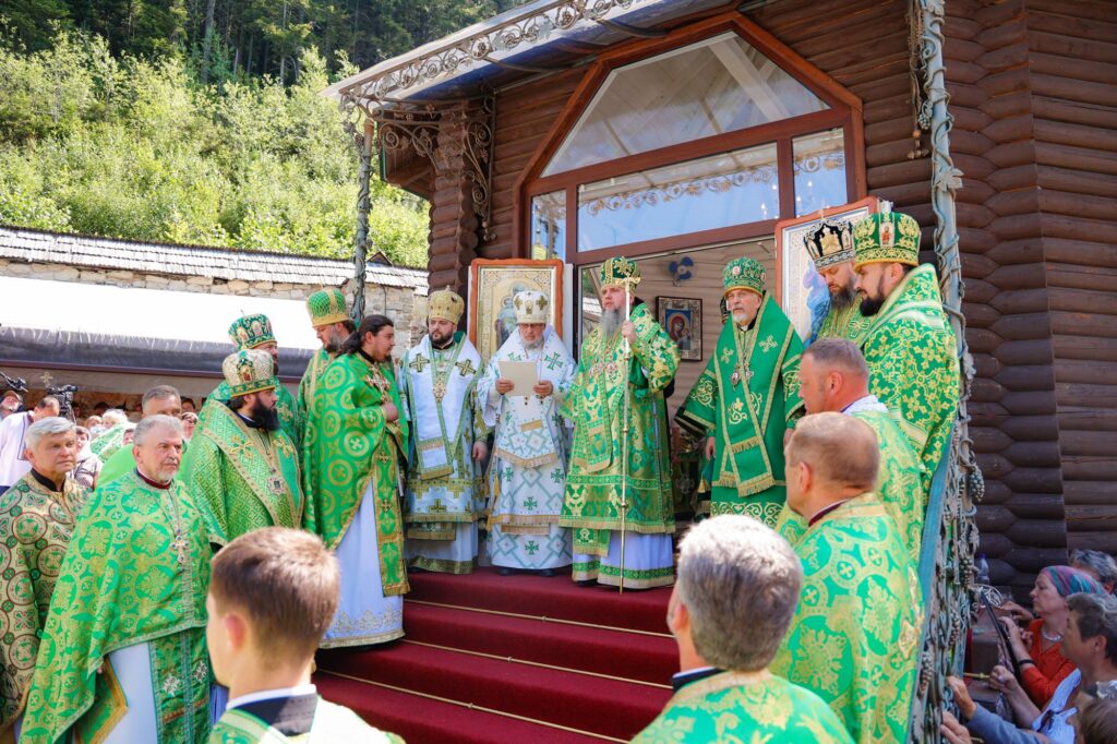 Як у Маняві за участі Митрополита Епіфанія проходила Всеукраїнська проща 