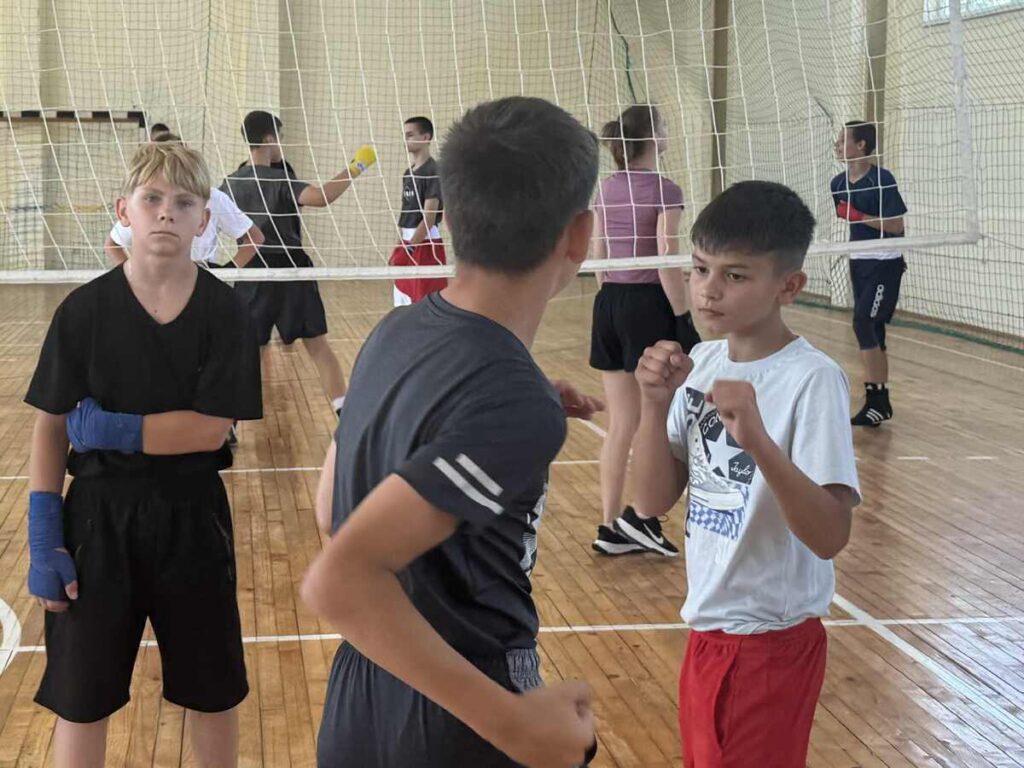 У Тлумачі відбуваються Всеукраїнські навчально‑тренувальні збори юних боксерів