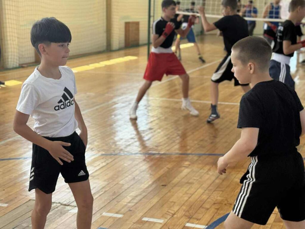 У Тлумачі відбуваються Всеукраїнські навчально‑тренувальні збори юних боксерів