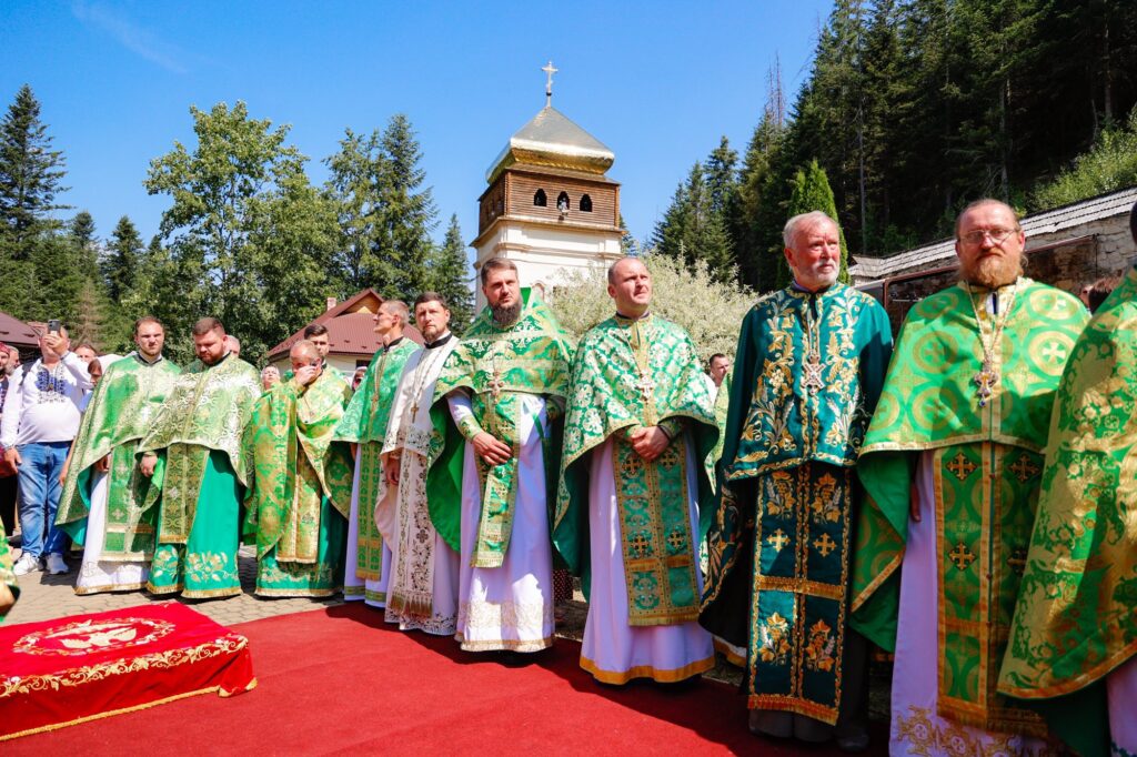 Як у Маняві за участі Митрополита Епіфанія проходила Всеукраїнська проща 
