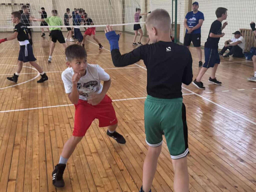 У Тлумачі відбуваються Всеукраїнські навчально‑тренувальні збори юних боксерів