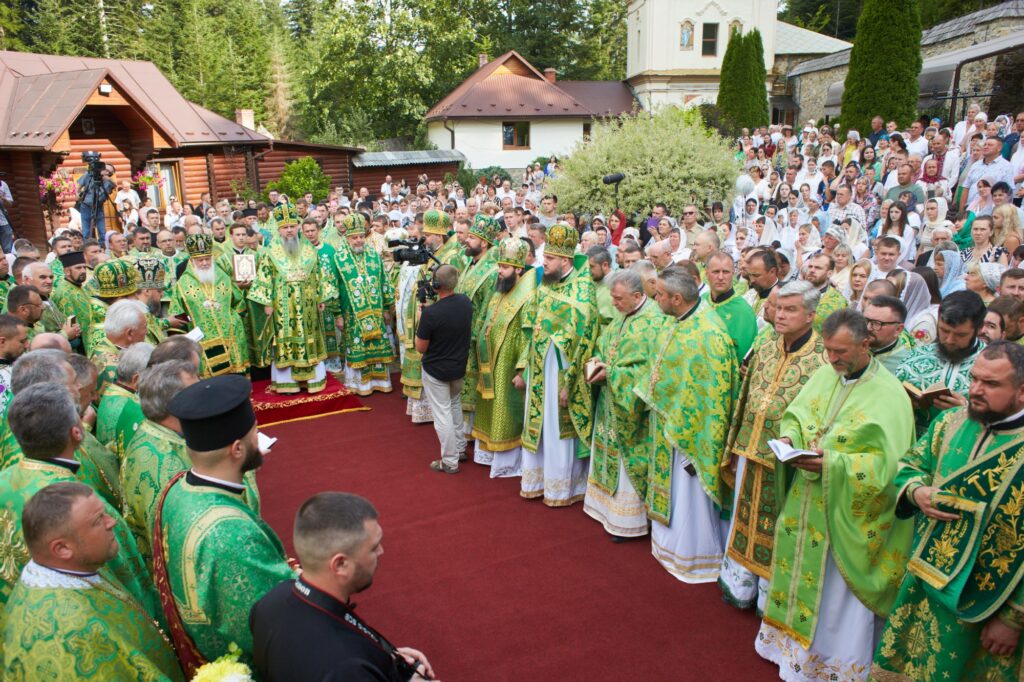 Як у Маняві за участі Митрополита Епіфанія проходила Всеукраїнська проща 