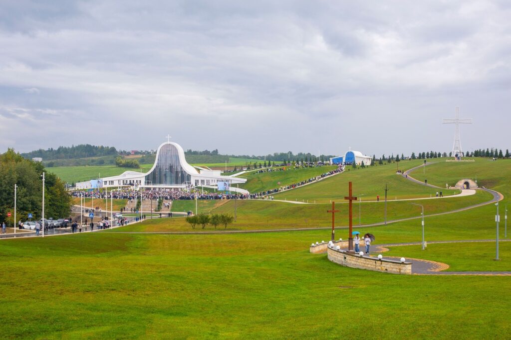 У селі Старуня, за участі Глави УГКЦ Блаженнішого Святослава, відбулося освячення нового храму