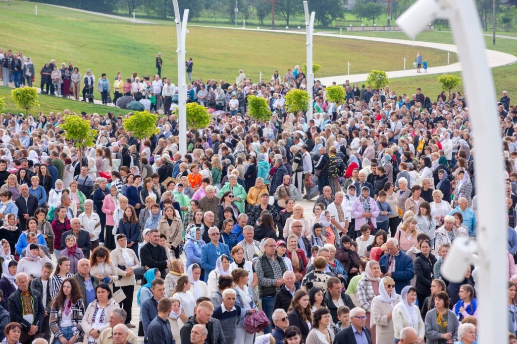 У селі Старуня, за участі Глави УГКЦ Блаженнішого Святослава, відбулося освячення нового храму