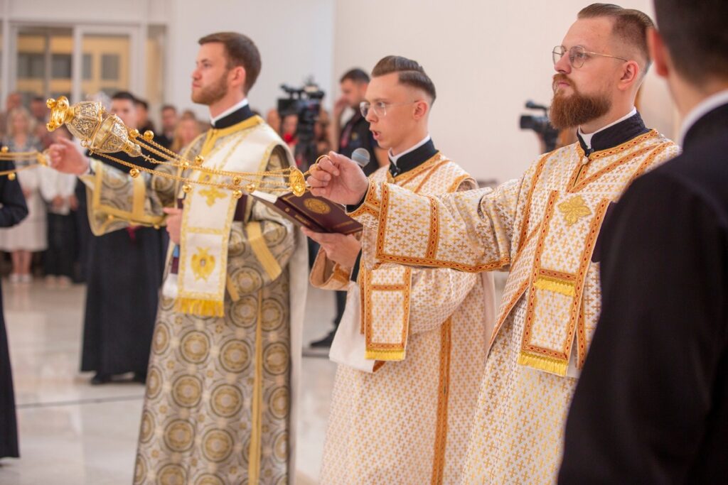 У селі Старуня, за участі Глави УГКЦ Блаженнішого Святослава, відбулося освячення нового храму