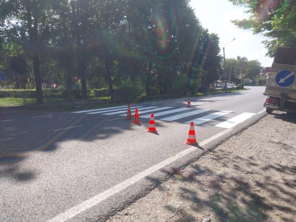 Де на Івано-Франківщині ремонтують дороги цього тижня