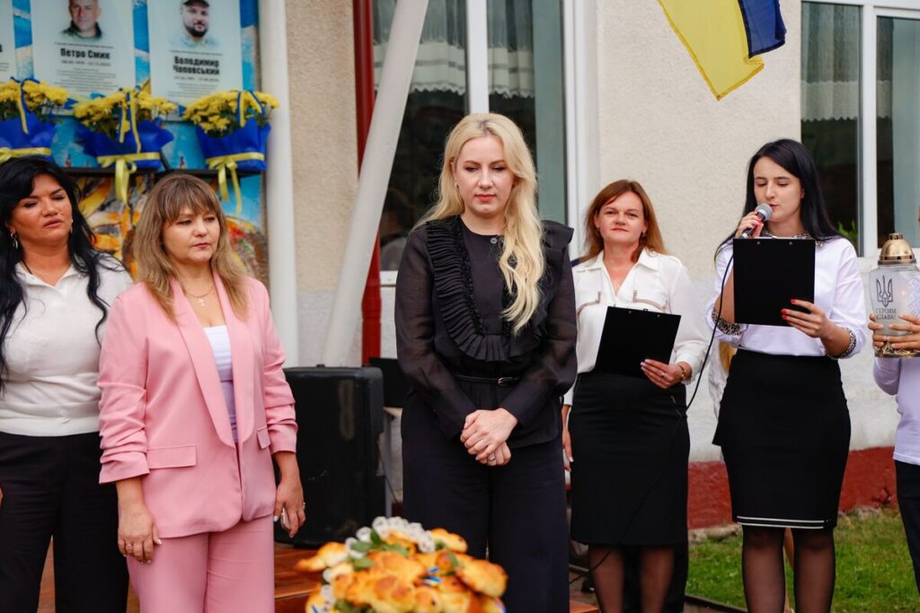 Перегінська громада отримала новий шкільний автобус
