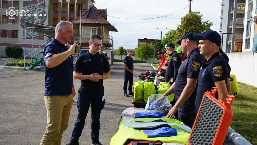 Делегація Firefighter Aid Ukraine відвідала рятувальників Івано-Франківська