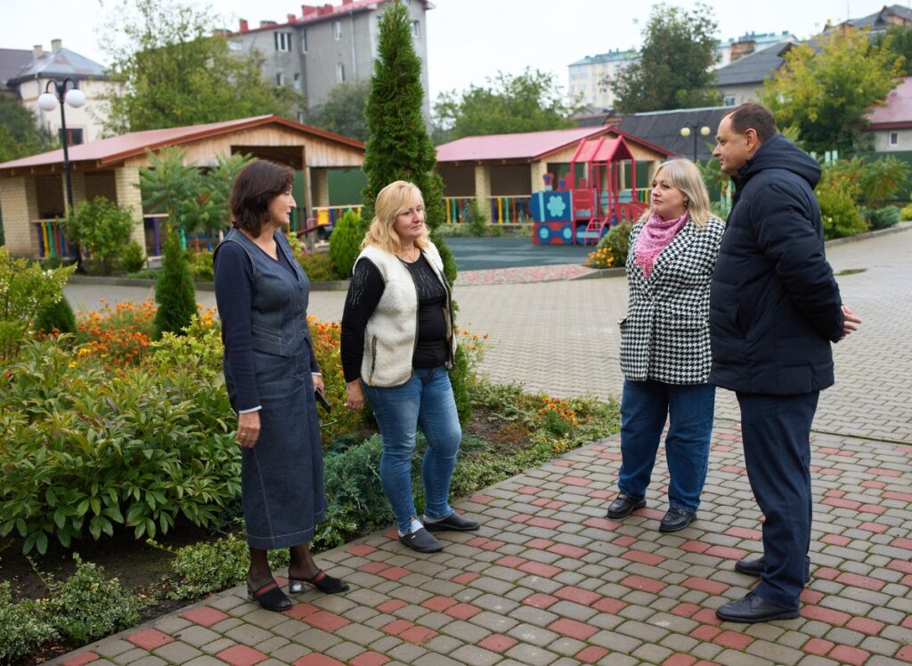 Очільник Івано-Франківська Руслан Марцінків перевірив благоустрій і готовність шкіл та садків до зимового періоду