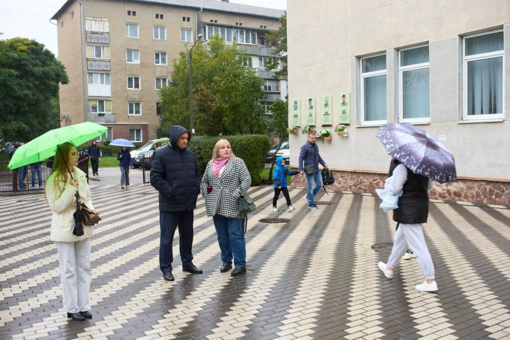Очільник Івано-Франківська Руслан Марцінків перевірив благоустрій і готовність шкіл та садків до зимового періоду