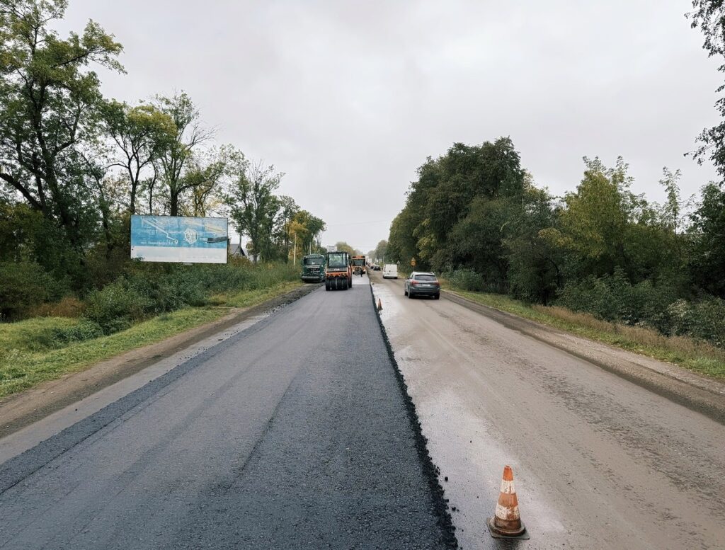 В Івано-Франківській області ремонтують ділянку дороги Н-09 Мукачево – Львів