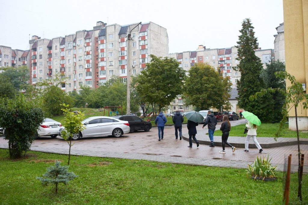 Очільник Івано-Франківська Руслан Марцінків перевірив благоустрій і готовність шкіл та садків до зимового періоду