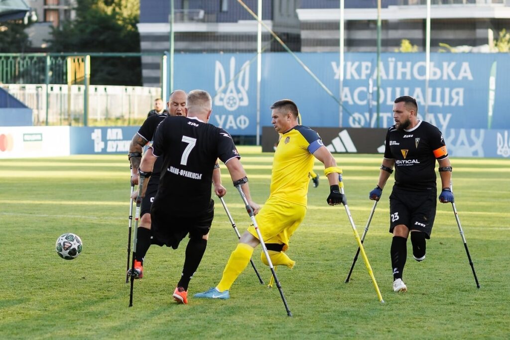 Як ампфутбольна команда «Бартка» з Івано-Франківська змагається у Чемпіонаті України