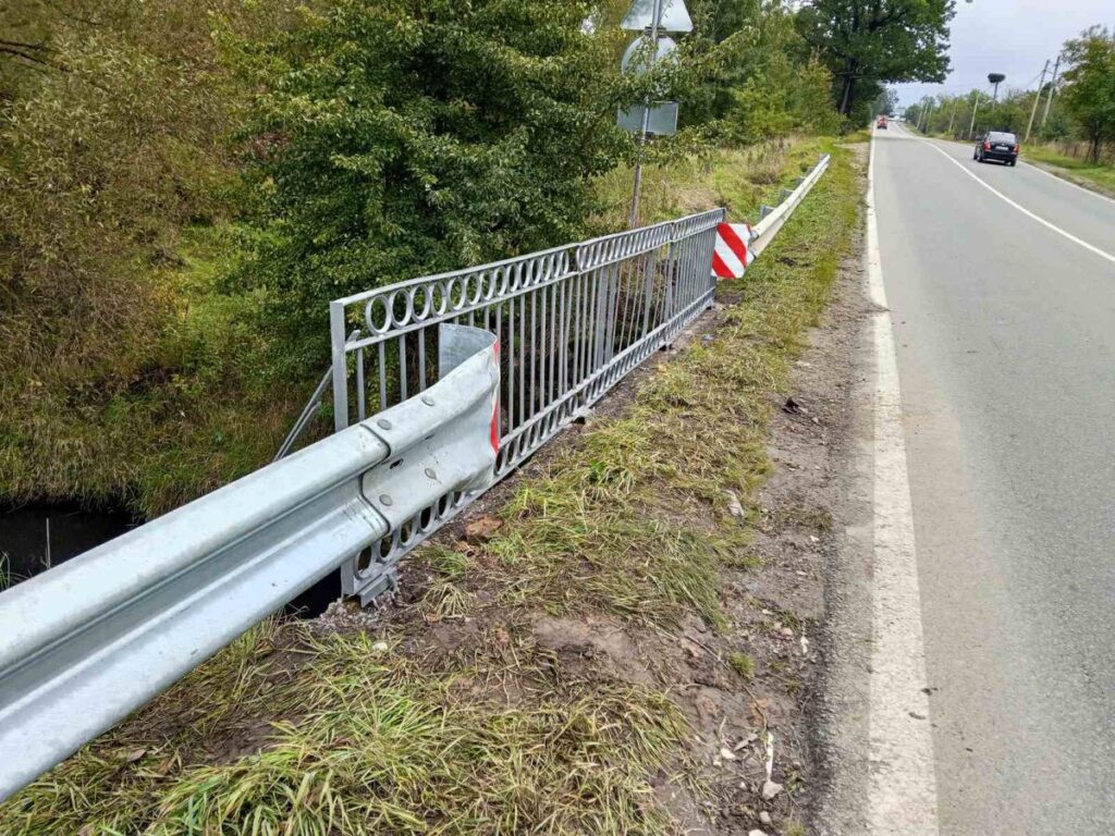 Дорожники Івано-Франківщини продовжують ремонти попри погану погоду