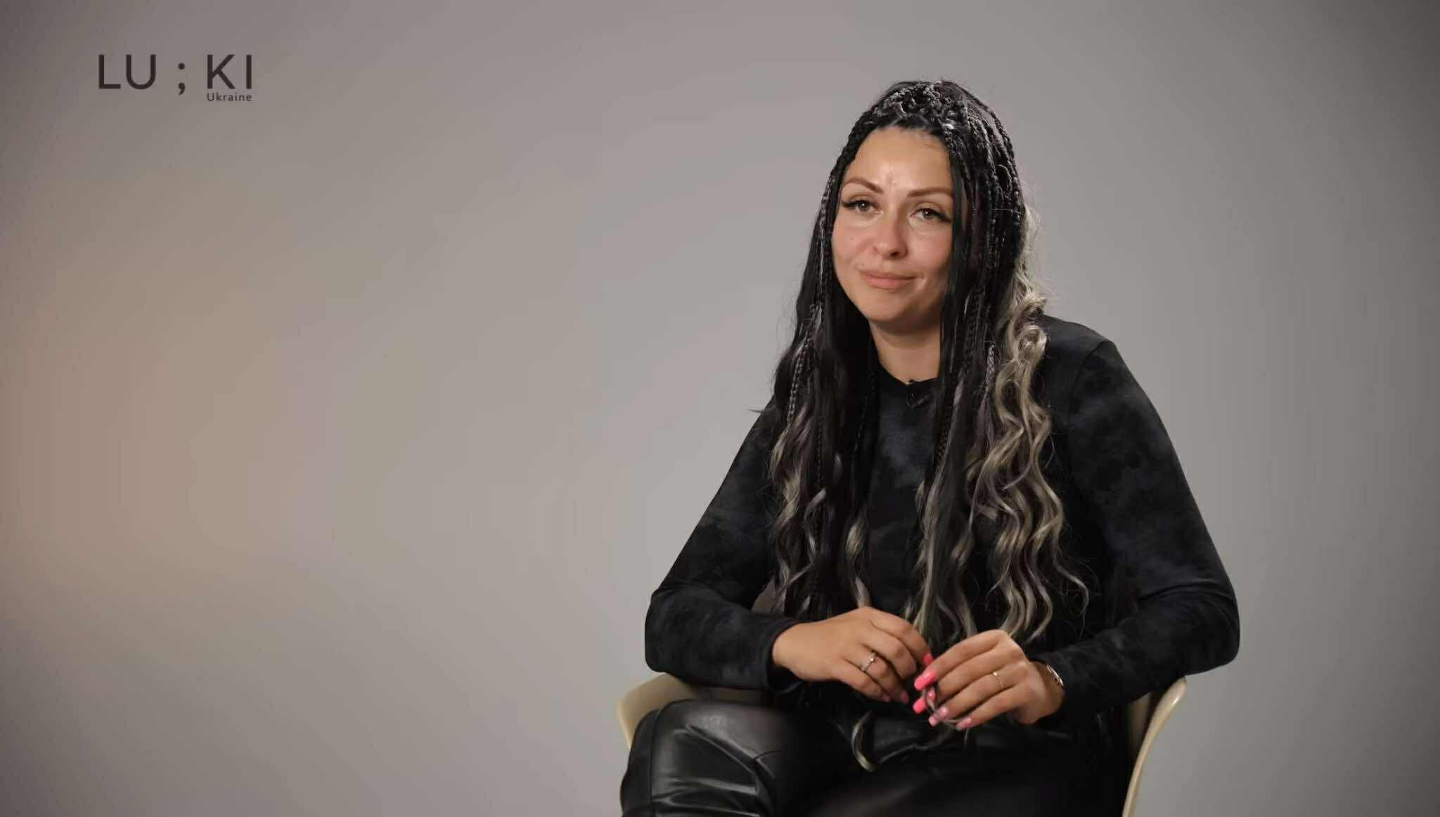 Єдина жінка за кермом сміттєвоза в Івано-Франківську: як переселенка з Запоріжжя цінує працю