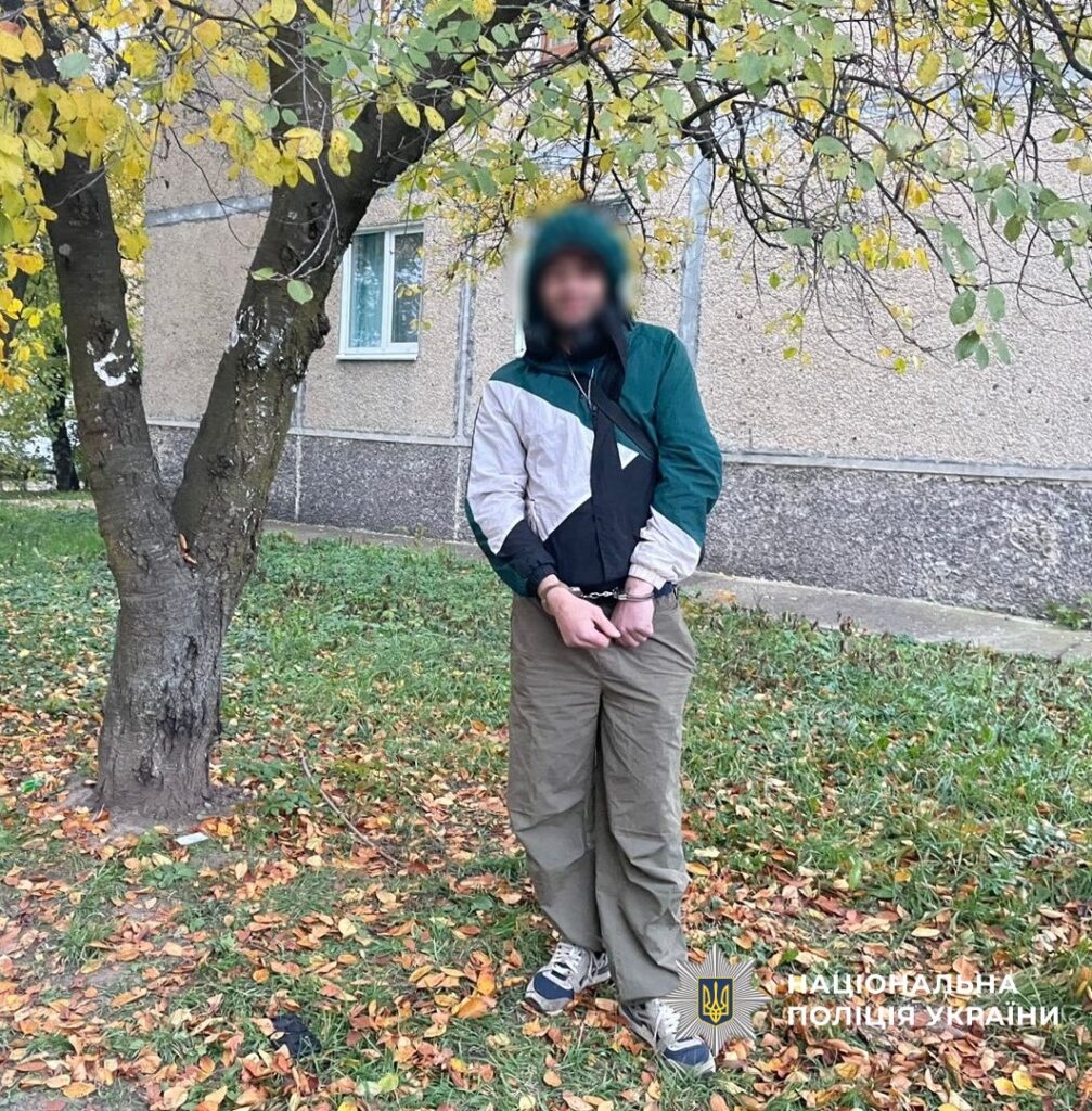 В Калуші затримали 41-річного чоловіка, який збував психотропні речовини та боєприпаси