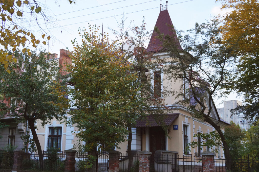 Івано-Франківськ вулиця Тарнавського