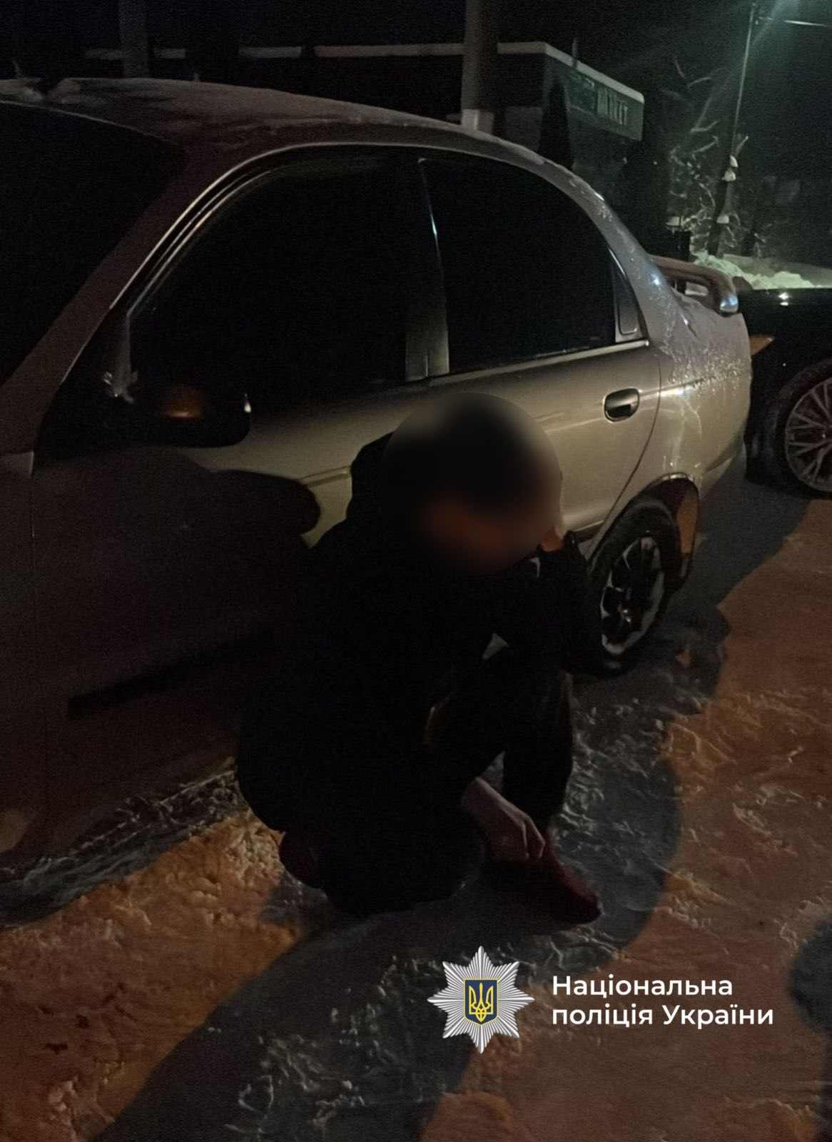 В Івано-Франківську 32-річний чоловік битою побив пенсіонера
