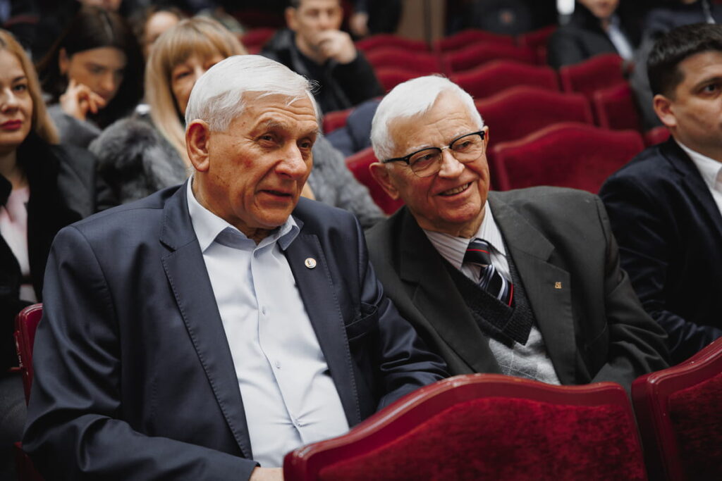 25 років формування управлінської еліти Івано-Франківщини: кафедра публічного управління ІФНТУНГ відзначила ювілей 