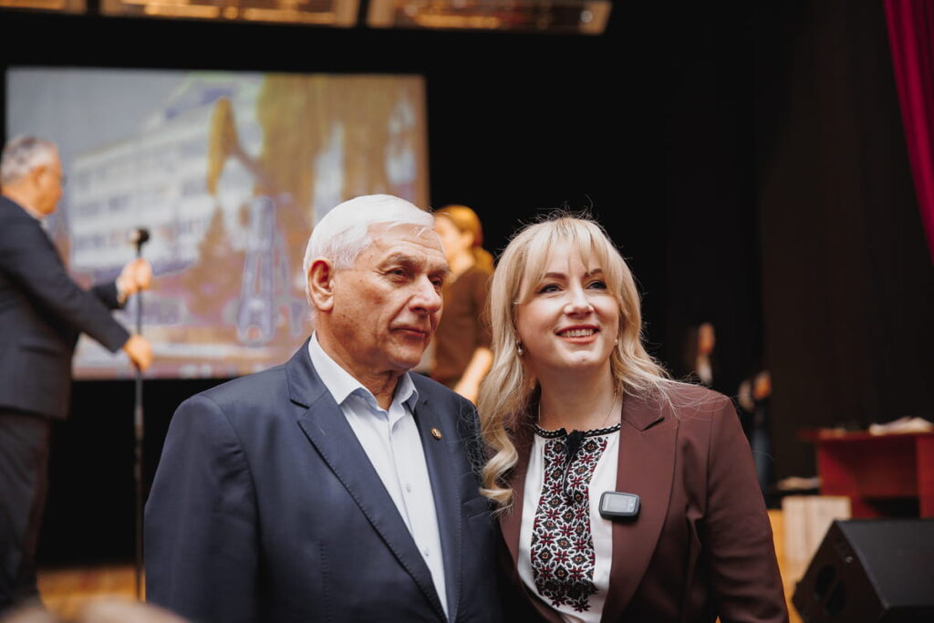 25 років формування управлінської еліти Івано-Франківщини: кафедра публічного управління ІФНТУНГ відзначила ювілей 