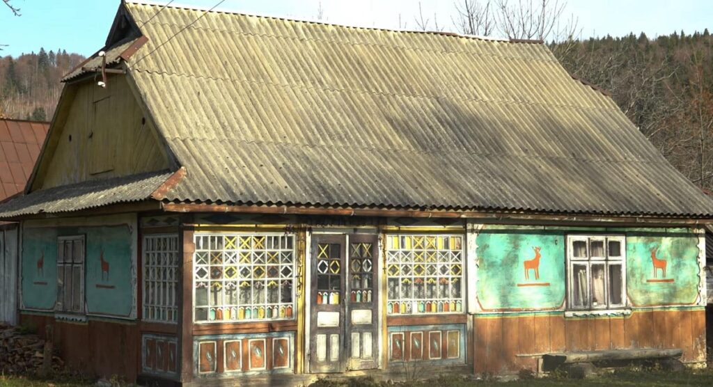 Як живуть люди у найвіддаленішому присілку Яремче