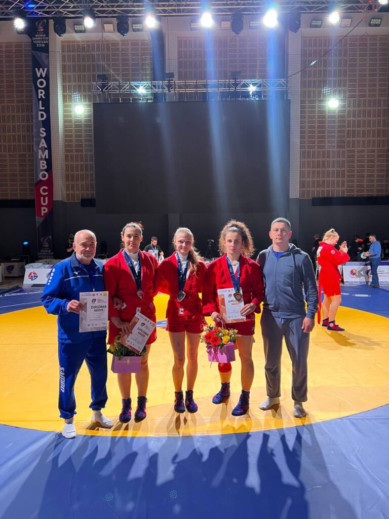 Прикарпатські спортсменки здобули три медалі на Кубку світу з самбо