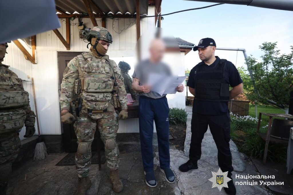 Проникли в будинок у балаклавах та забрали 9 мільйонів гривень: на Івано-Франківщині затримали злочинну групу із Чернігівщини (фото) 1 на Івано-Франківщині затримали злочинну групу із Чернігівщини