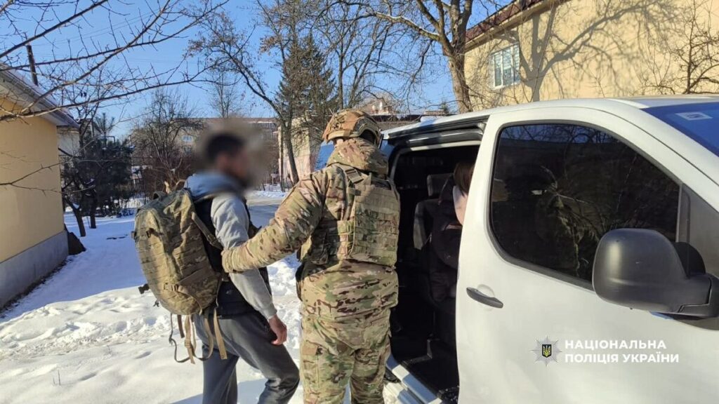 На Івано-Франківщині судитимуть злочинну групу за кібершахрайство на майже 900 тисяч гривень 