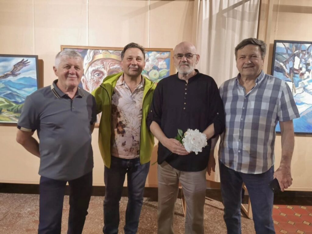  У Франківську відкрили виставку живопису Назара Кардаша