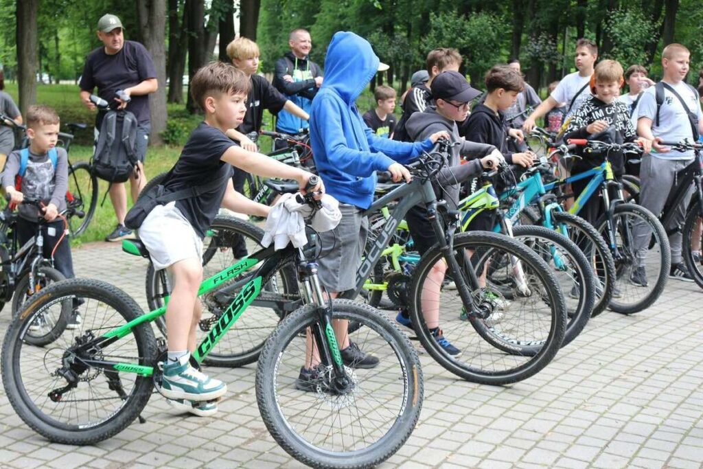 У Коломиї понад 100 учасників долучилися до велопробігу (фото) 6 716788796 1760620692734303 5109599088278322158 n