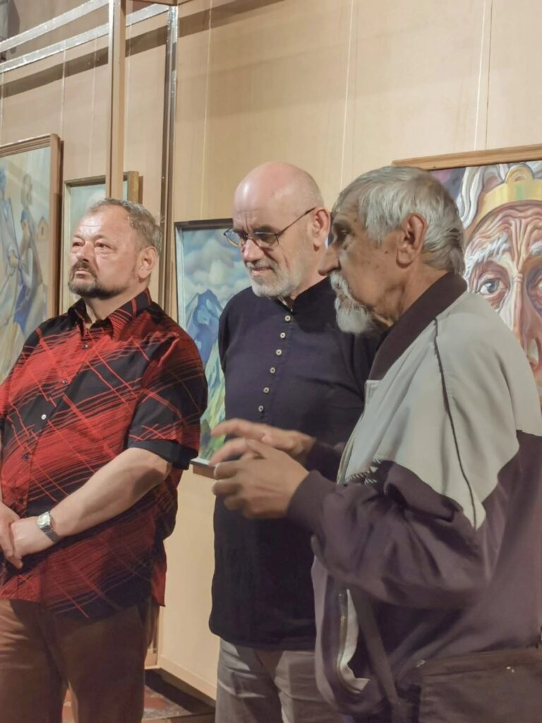 У Франківську відкрили виставку живопису Назара Кардаша