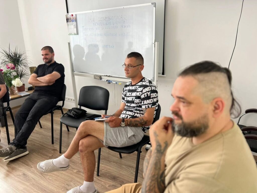 В Івано-Франківську ветерани взяли участь у британсько-українській програмі відновлення «Надійне Майбутнє» (фото) 2 В Івано-Франківську ветерани взяли участь у британсько-українській програмі відновлення «Надійне Майбутнє»