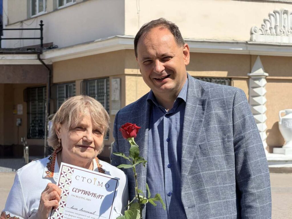 Як в Івано-Франківську переселенці зі сходу та півдня долають мовний бар'єр (фото) 2 719622343 1600918898271027 5158435177312639790 n