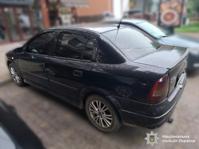 У Франківську авто збило 8-річну дитину поза переходом